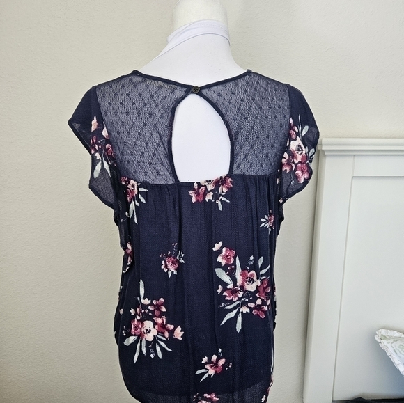 Rewind Juniors' Short Sleeve Flutter Top - Picture 5 of 11